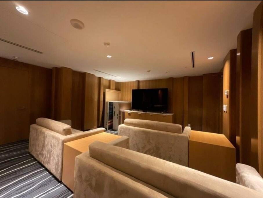 Cn Tower View With Free Parking, Pool, & More Amenities トロント エクステリア 写真